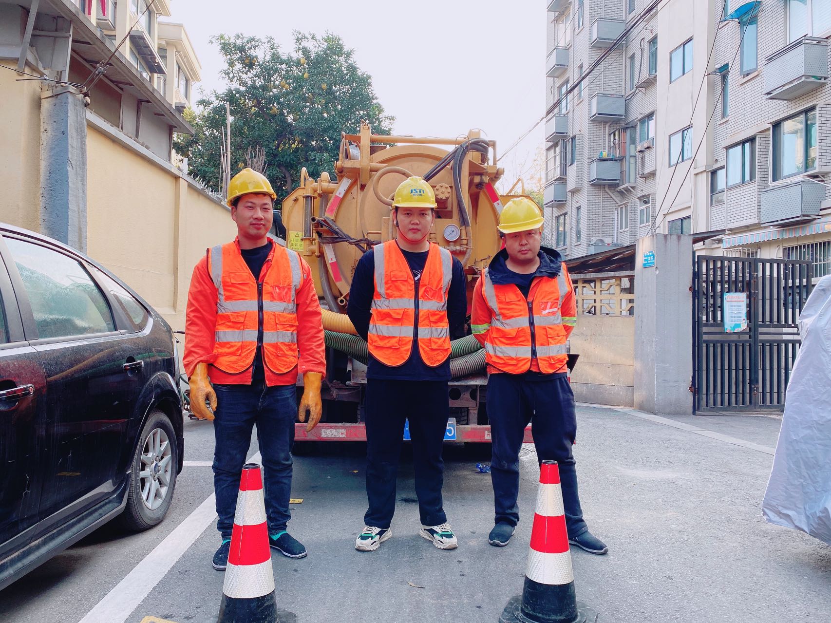 青岛路南京某小区管道清淤检测施工